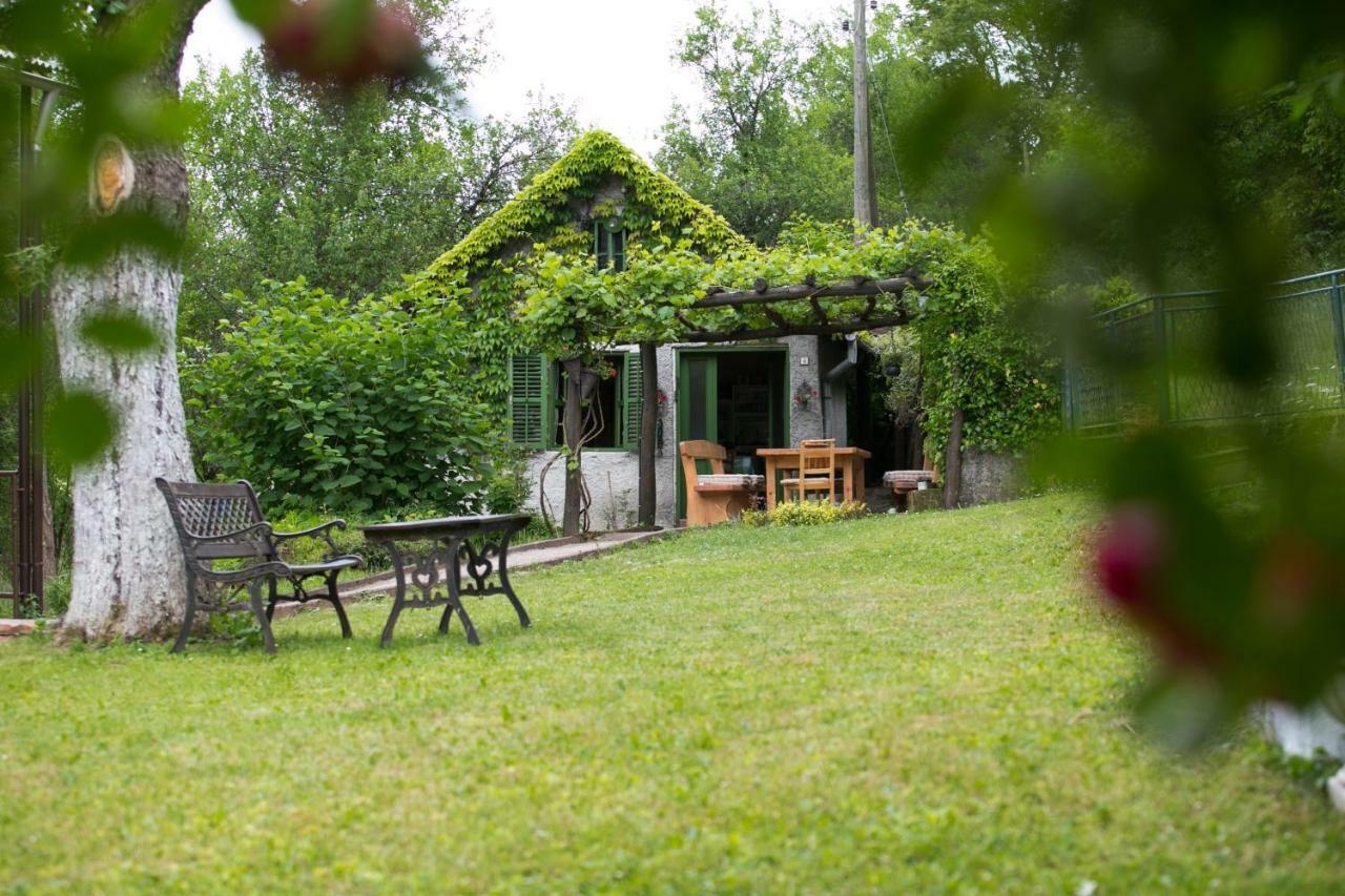 Holiday Home Modric Otočac Buitenkant foto