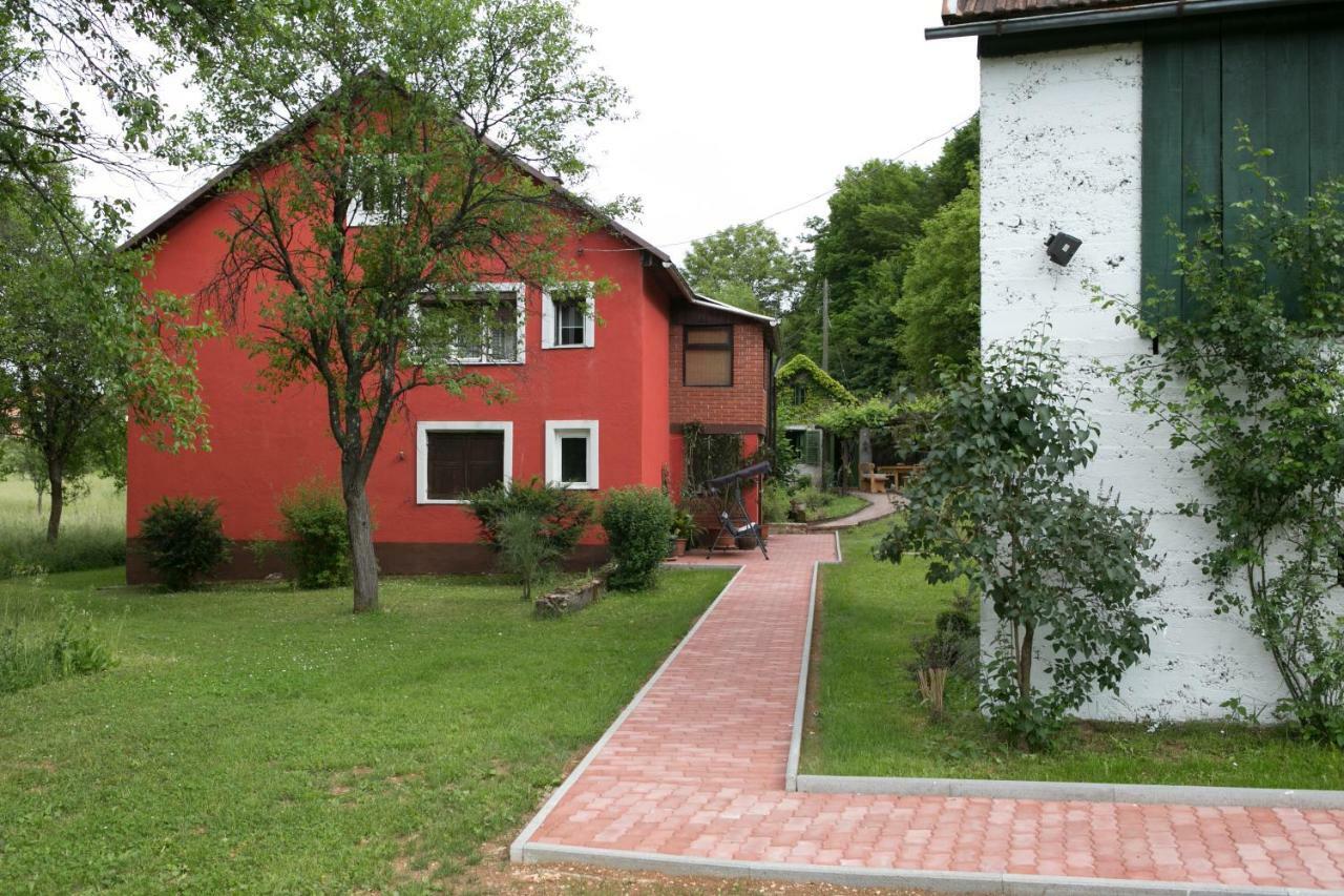 Holiday Home Modric Otočac Buitenkant foto