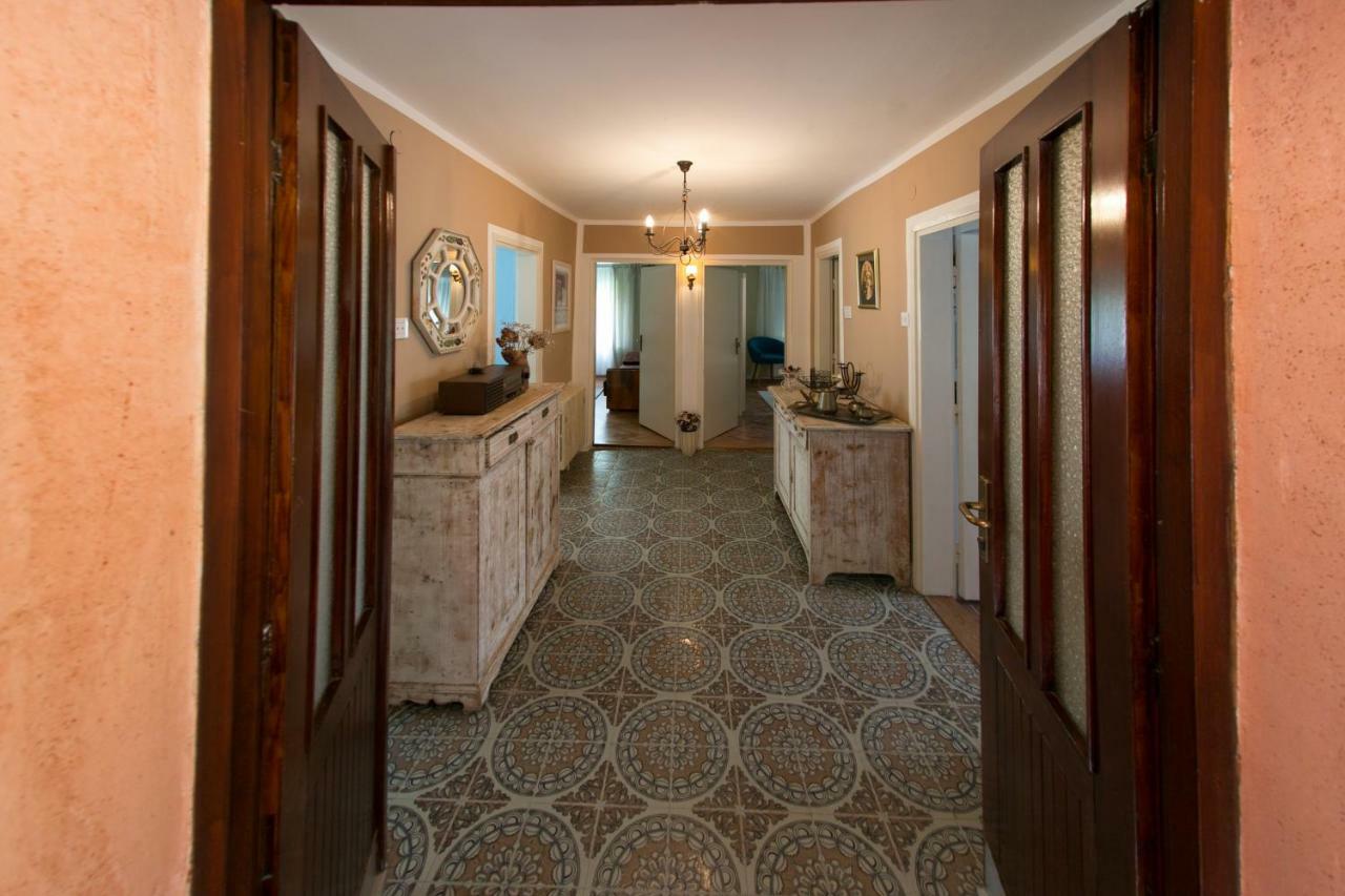 Holiday Home Modric Otočac Buitenkant foto