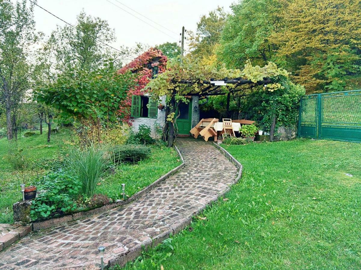 Holiday Home Modric Otočac Buitenkant foto