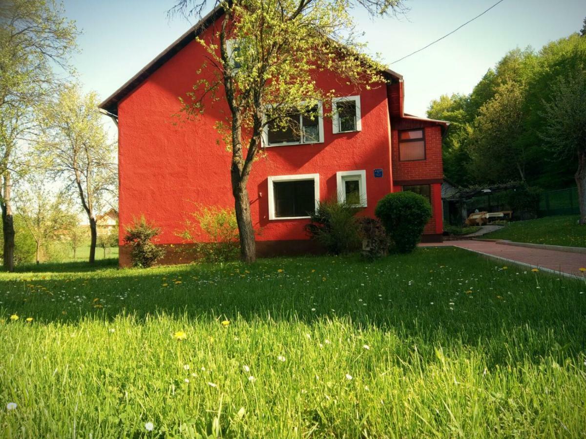 Holiday Home Modric Otočac Buitenkant foto